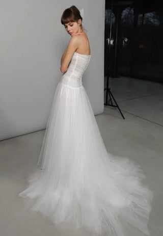 Daalarna luxury strapless gown in delicate lace with timeless European couture design heritage