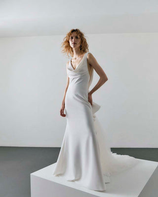 VRM506 - ROSE WATERFALL MERMAID