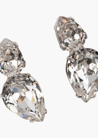 Close-up of Nadine Earrings on white background – delicate pear-shaped crystals for an elegant look