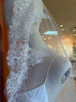 Chapel Veil – Scalloped Lace Edge