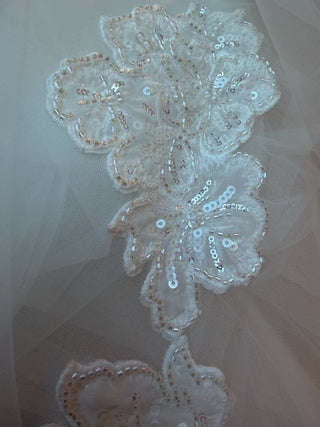 Cathedral Veil – Floral Lace Edge
