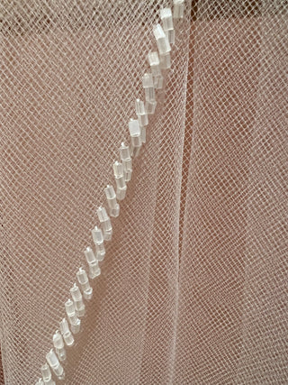 Edward Berger veil with bungle beaded edge in fingertip length