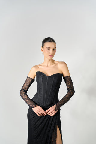 Noir serenade sleeves