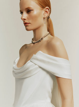 Shoulder Drapes: Crepe Back Satin