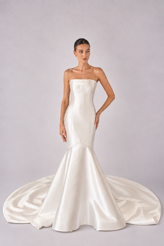 Elara mermaid wedding dress