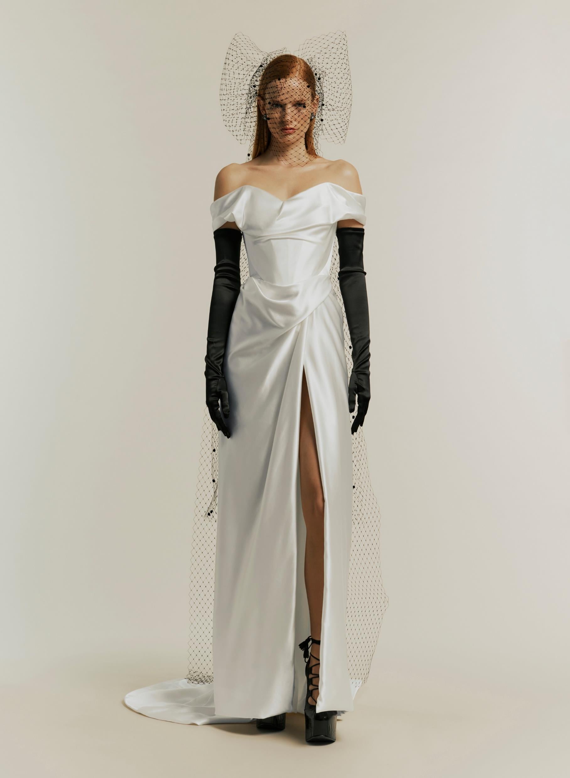 vivienne westwood wedding dress long sleeve Vivienne Westwood Wedding dress